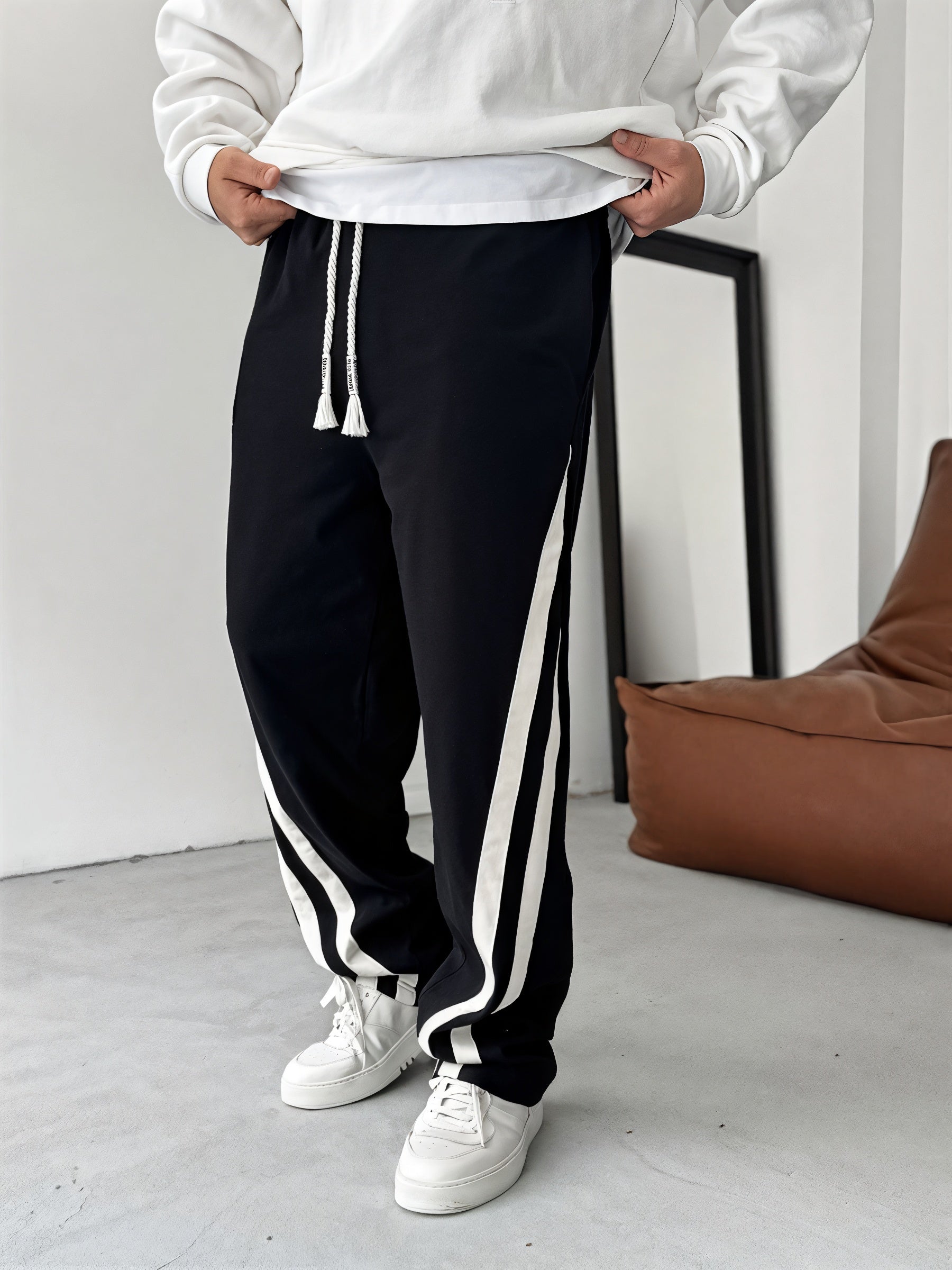 BLACK PANTS