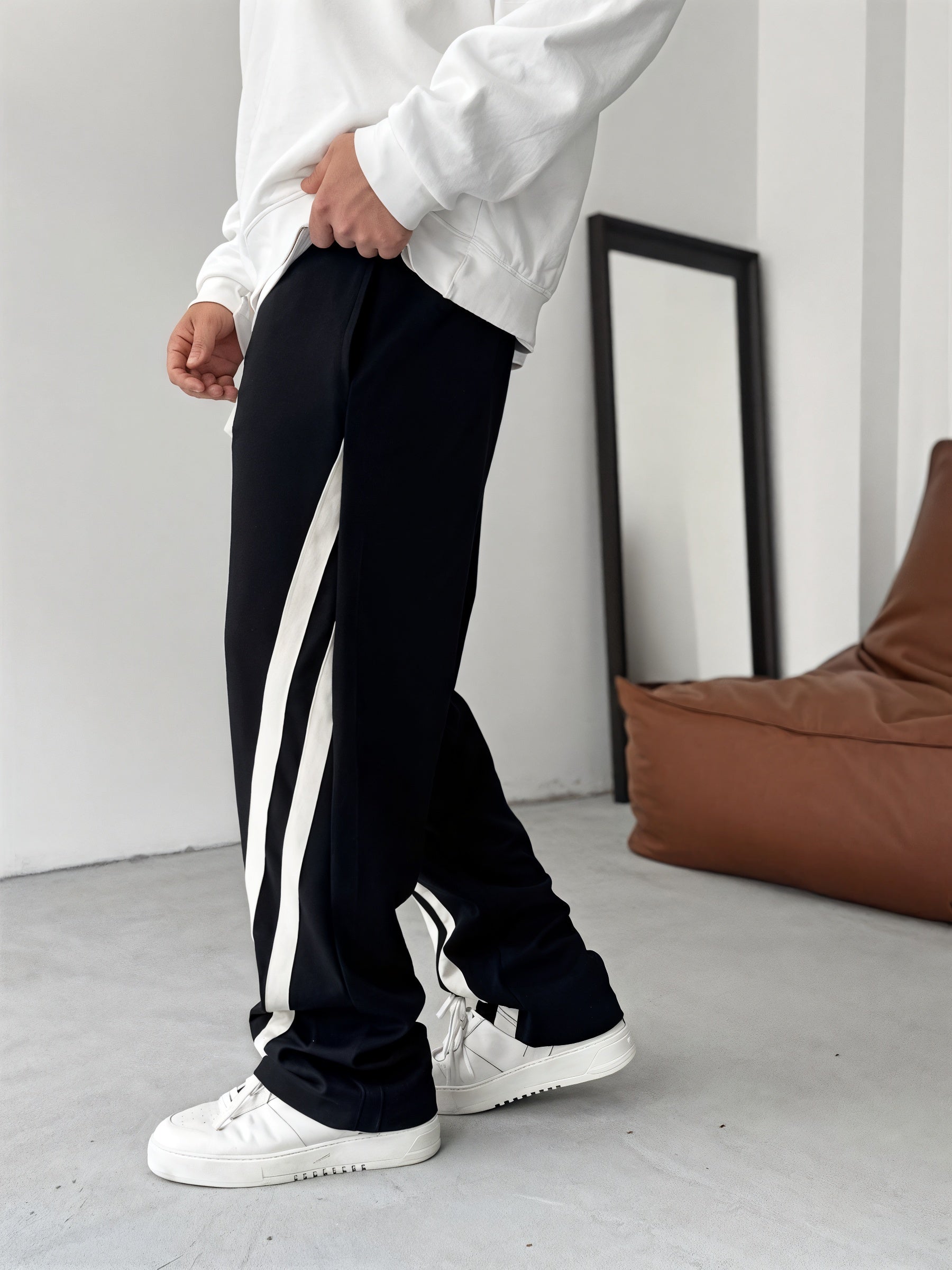 BLACK PANTS